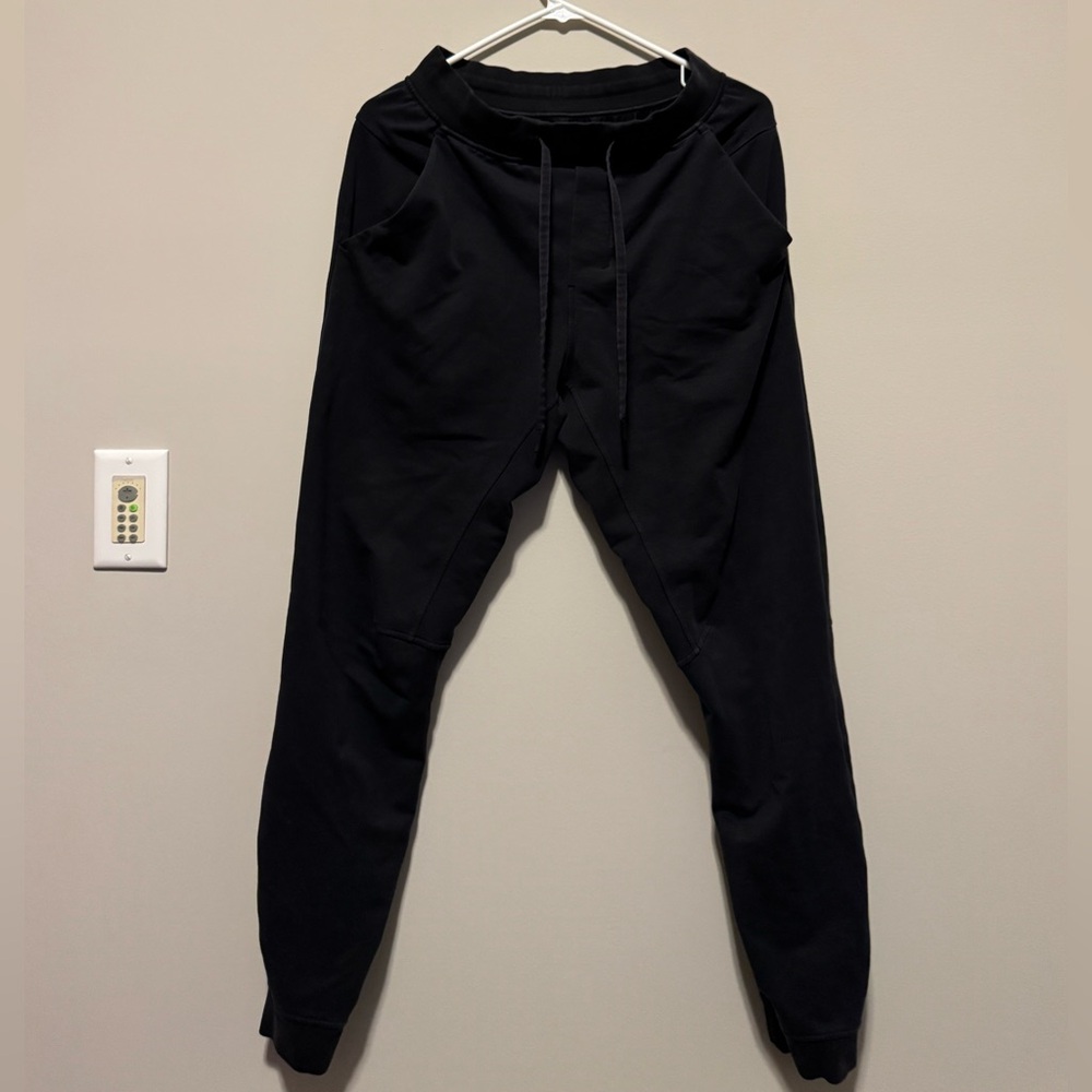 lululemon athletica Men's Black Joggers